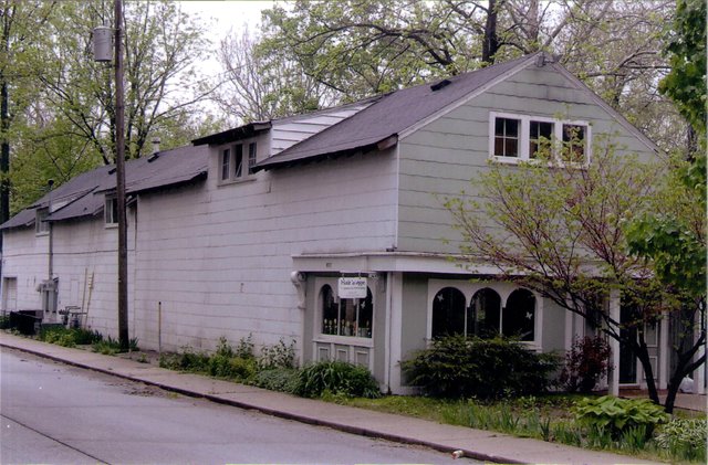 The former Borkland Laboratories, now Hair\'atage salon