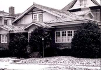 A bungalow designed by Samuel Plato
