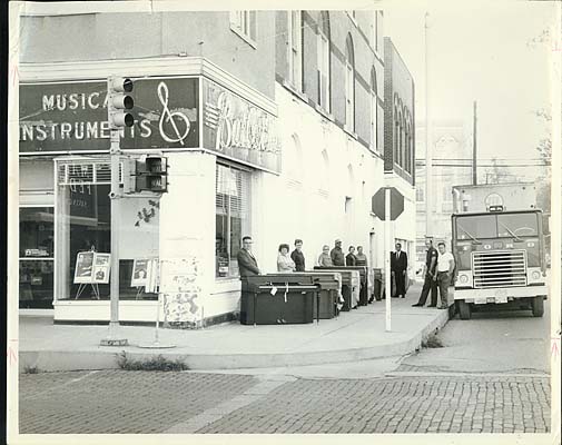 Employees outside Butler Music, where Edgar Meyer was the office manager.