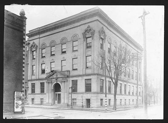 The old YMCA Building at 5th and Boots St., date unknown