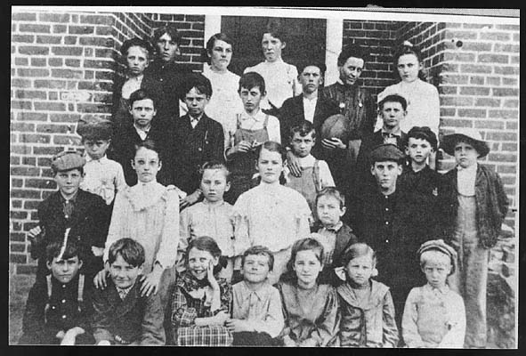 Students in the entrance to Back Creek Friends School, 1904